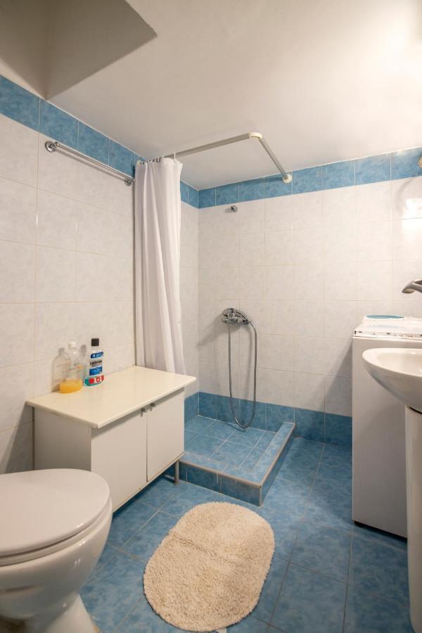 אתונה Blue & Red Apartment מראה חיצוני תמונה